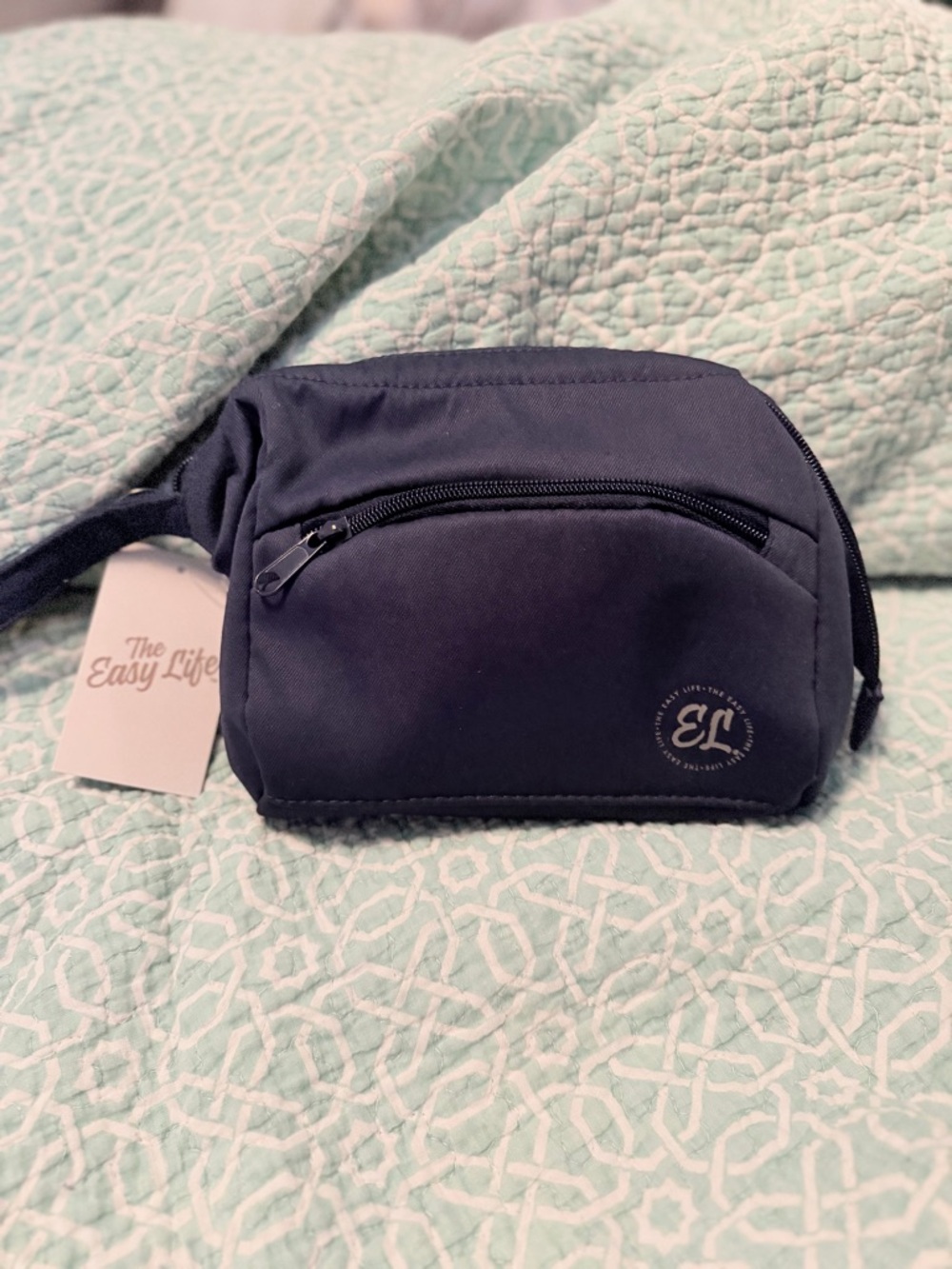 NWT The Easy Life Navy Travel Pouch